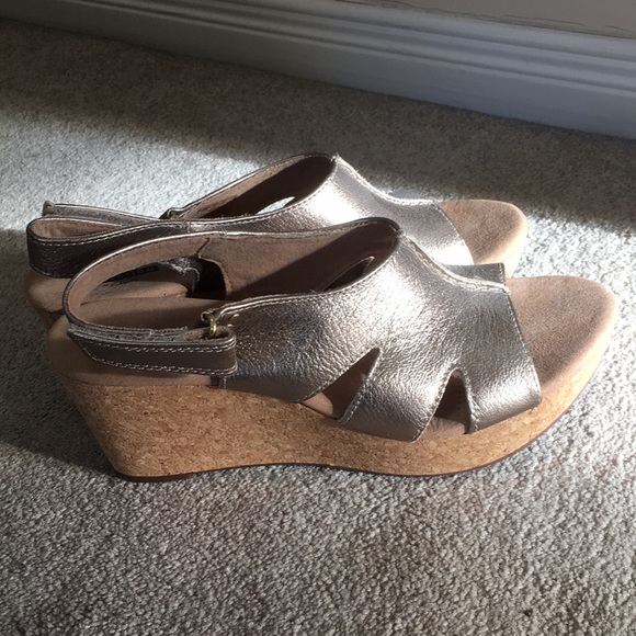 Clarks | Gold Wedge Leather Sandals - Picture 4 of 9